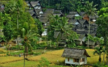 Kampung Adat Naga, Rumah Tahan Gempa di Jawa Barat