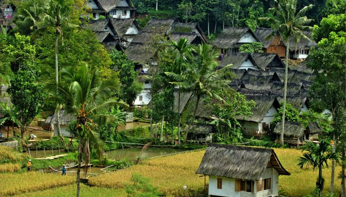 Kampung Adat Naga, Rumah Tahan Gempa di Jawa Barat