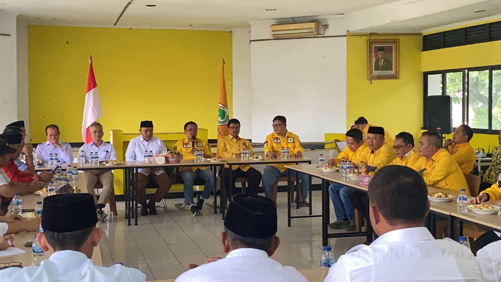 Jaro Ade Tak Hadir, Golkar Tunggu DPP untuk Dukung Jaro Ade atau Gabungan Koalisi Rudy