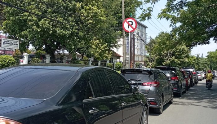 Parkir Liar di Tegar Beriman Malah Jadi Bisnis Pemkab Bogor