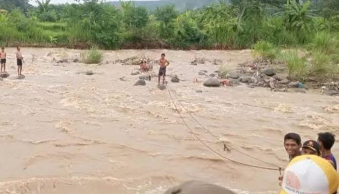 5 Anak Terjebak Banjir saat Mandi di Sungai Cidurian Bogor