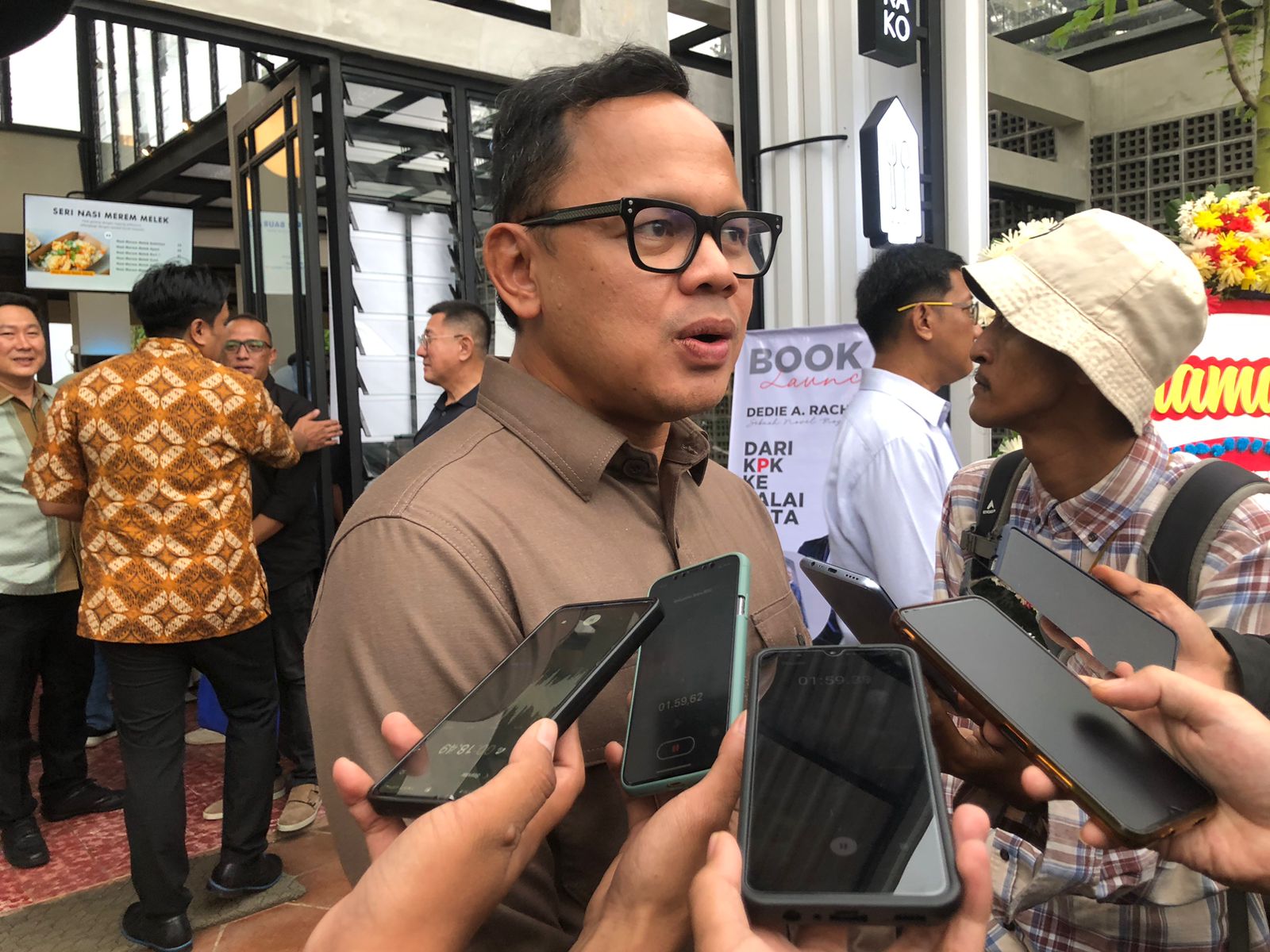 Wamendagri Bakal Evaluasi Usai Tingkat Partisipasi Pemilih di Kabupaten Bogor Rendah