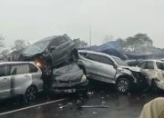 Breaking News ! Tabrakan Beruntun di Tol Cipularang KM 92