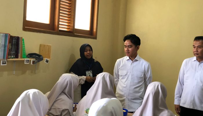 Wapres Gibran Pantau Program Makan Bergizi Gratis di Muhammadiyah Boarding Scholl