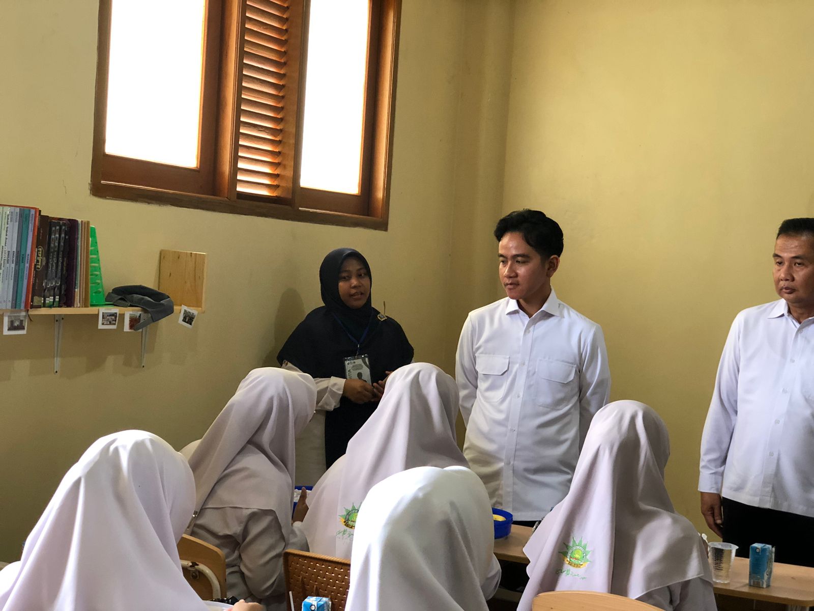 Wapres Gibran Pantau Program Makan Bergizi Gratis di Muhammadiyah Boarding Scholl