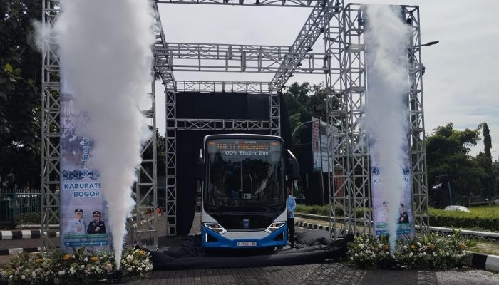 Pemkab Bogor Luncurkan Bus Listrik Gratis, Dorong Transportasi Ramah Lingkungan di Cibinong Raya