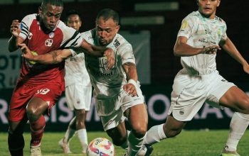 Persib Bandung masih mempertahankan trend positifnya di BRI Liga 1 usai kalahkan Barito Putera di kandangnya dengan skor 2-1.