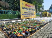 Polres Bogor Musnahkan Belasan Ribu Botol Miras, Pastikan Angka Kriminalitas Tetap Rendah