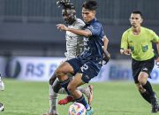 Persita Tangerang Tampil Apik, Taklukkan Persis Solo 2-0 