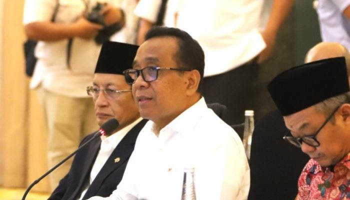 Menko PMK Sebut Modifikasi Cuaca Bukan Menghilangkan Curah Hujan Tinggi