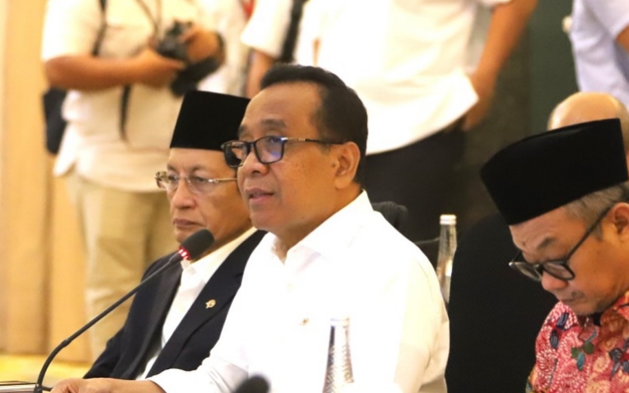 Menko PMK Sebut Modifikasi Cuaca Bukan Menghilangkan Curah Hujan Tinggi