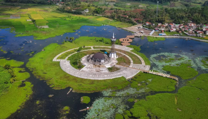 Situ Bagendit Wisata di Garut Yang Cocok Untuk Liburan Akhir Pekan