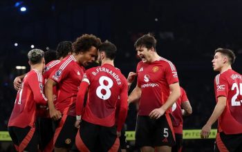 Comeback Menakjubkan, Manchester United Taklukkan City 2-1