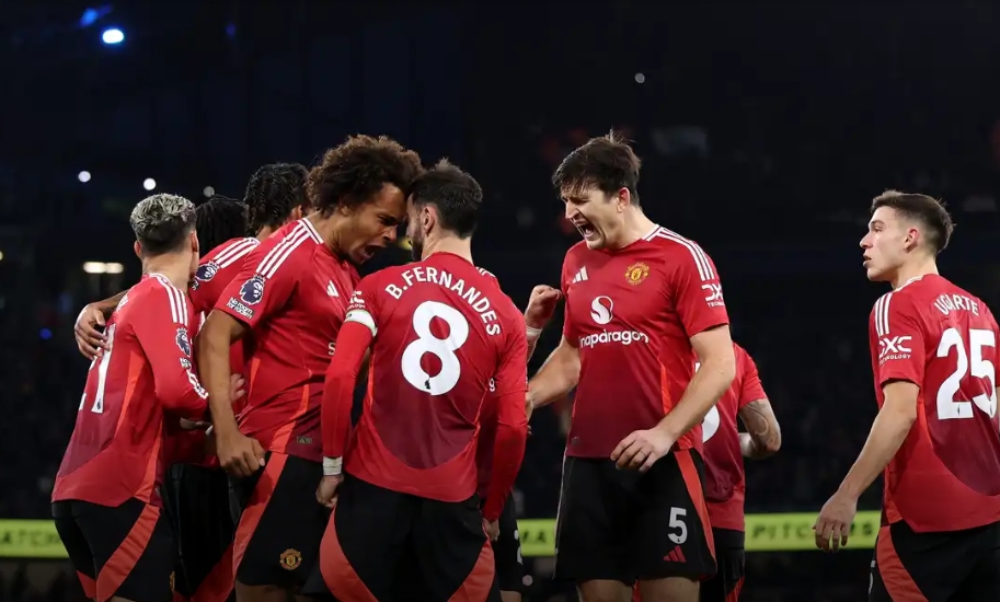 Comeback Menakjubkan, Manchester United Taklukkan City 2-1