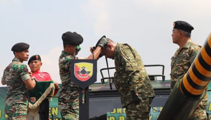 Rudy Susmanto Terima Brevet Kehormatan Yudha Wastu Wiratama dan Yudha Turangga Wiratama Kehormatan   