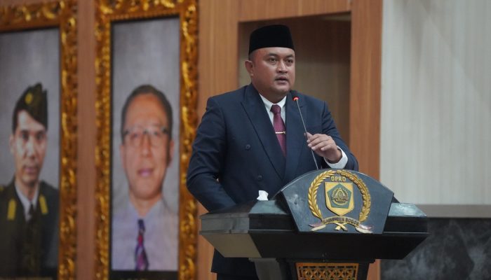 Melalui Rapat Paripurna, Bupati Bogor dan DPRD Tetapkan Perubahan Propemperda 2025 dan Rekomendasi LKPJ 2024
