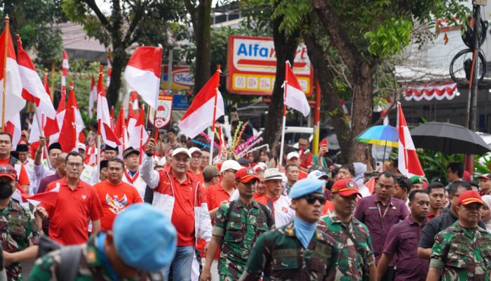 Bupati Bogor Hantarkan Sang Saka Merah Putih dengan Spektakuler