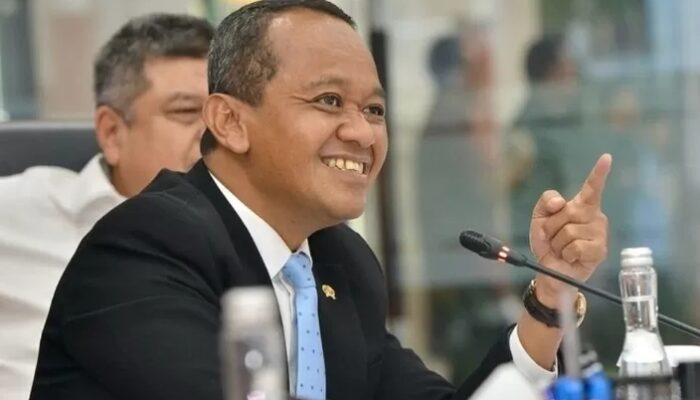 Menteri ESDM Bahlil Ingatkan SPBU Swasta Tak Lakukan PHK, Dorong Pertamina Tingkatkan Pelayanan