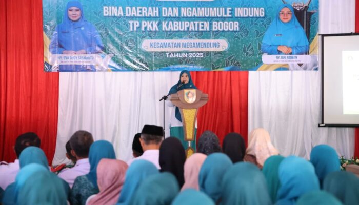 Ketua TP PKK Eva Rudy Susmanto Turun Langsung Pastikan Kegiatan Bina Daerah Berjalan Baik
