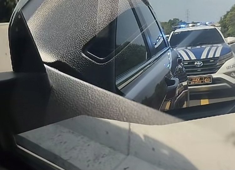 Mobil Sipil Patwal
