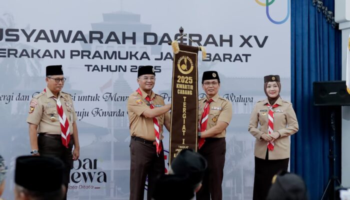 Bupati Bogor dan Pramuka Kwarcab Kabupaten Bogor Raih Penghargaan dari Gerakan Pramuka Jawa Barat 2025