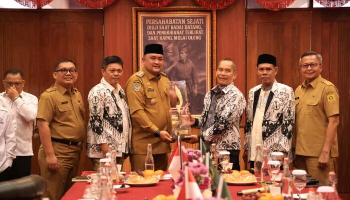 Bupati Bogor Dorong Implementasi Program Satu Desa Satu Sarjana untuk Pemerataan Pendidikan