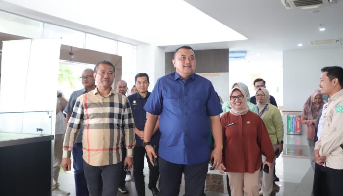 Bupati Bogor Tinjau Klinik Utama Parung, Pastikan Pelayanan Kesehatan Berjalan Optimal