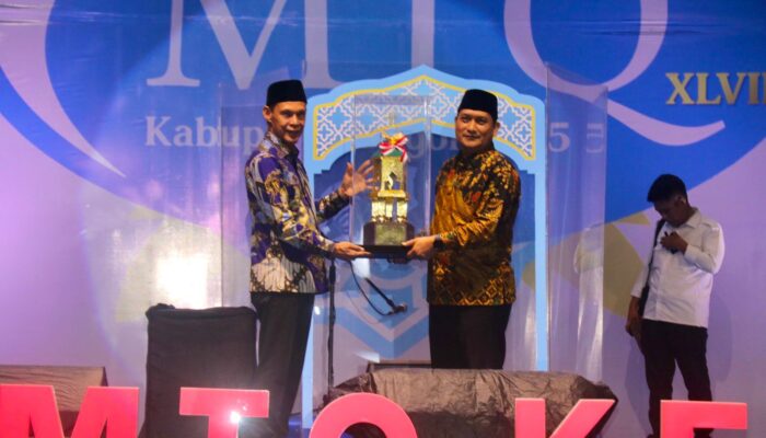 Kecamatan Cibinong Juara Umum MTQ, Jaro Ade Harap Para Juara Bisa Jadi Teladan