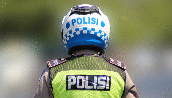 Polri Aktifkan Lagi Tilang Manual untuk Perkuat Disiplin Pengendara