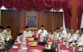 Layanan Haji dan Pusat Ekonomi Umat