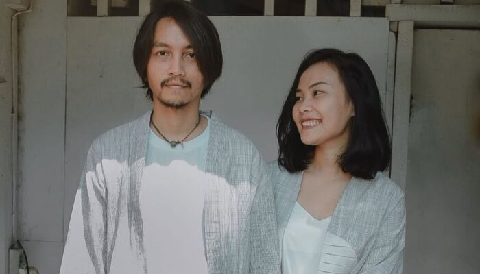 Istri Fiersa Besari Ditabrak Mobil di Stasiun Gambir, Rencana Liburan Keluarga Gagal Total