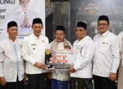 Jaro Ade Salurkan Bantuan Rp100 Juta untuk Renovasi Masjid Besar Kecamatan Cileungsi
