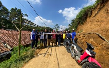 Patungan, Katar Kecamatan Pamijahan Bogor Bantu Warga Terdampak Banjir di Purwabakti 