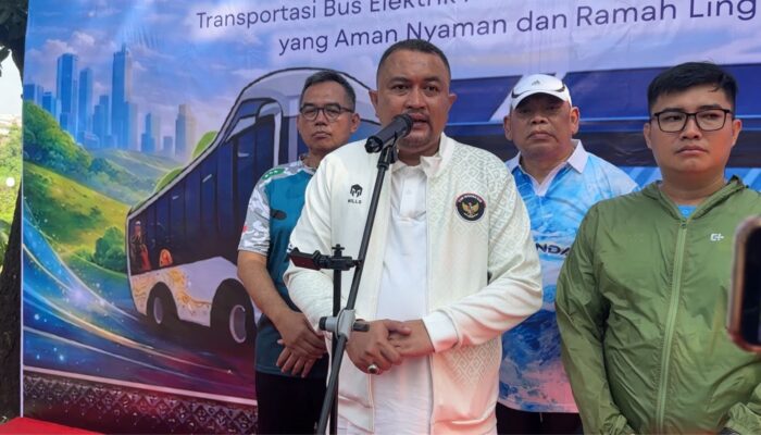 Rudy Susmanto Luncurkan Bus Listrik, Dorong Transportasi Publik Ramah Lingkungan