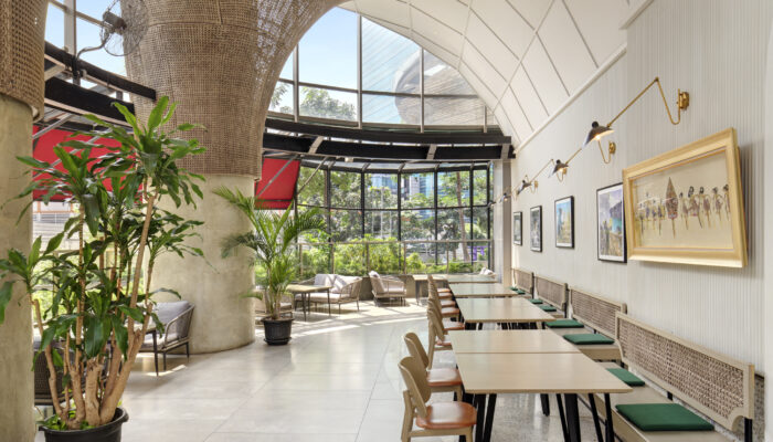 Nikmati Kopi Berkonsep Kopitiam Modern di Wayang Café Mercure Jakarta Gatot Subroto