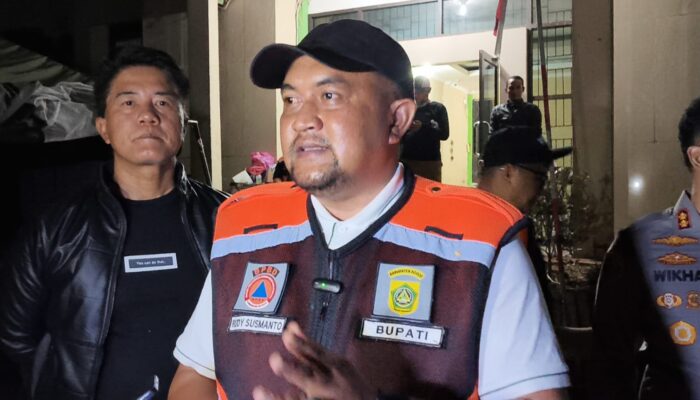 Rudy Susmanto Sampaikan Titik Api Galuga Hampir Padam, Pendinginan Terus Dilakukan